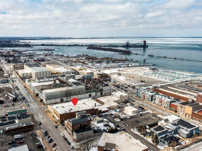 419 W Market Street , Sandusky, OH 44870 Photo 7