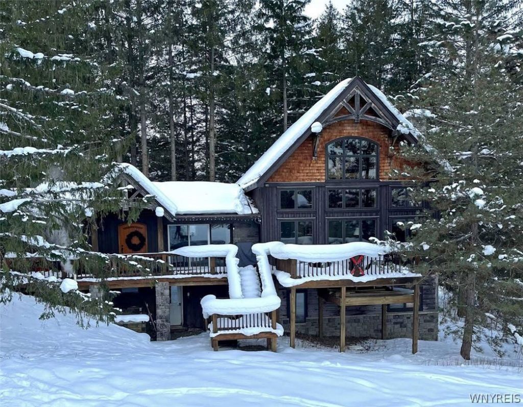 18 Easy Street, Ellicottville, NY 14731 Main Photo