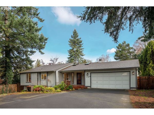 4721 SW 45TH AVE, Portland, OR 97221
