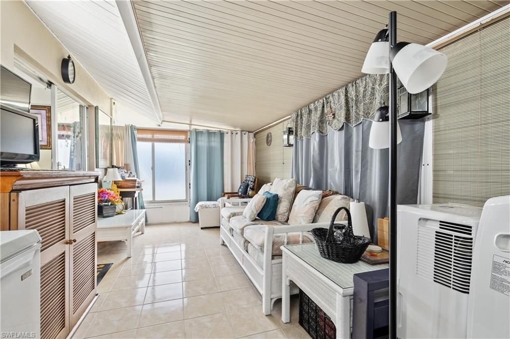 337 Richland Rd, Lehigh Acres, FL 33936 Photo