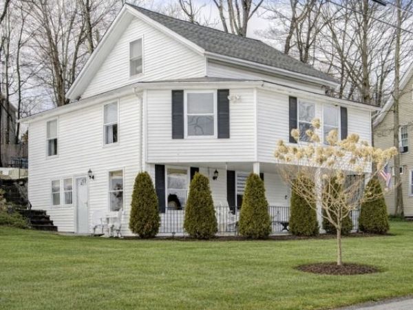 39 Harrison St, Sussex, NJ 07461