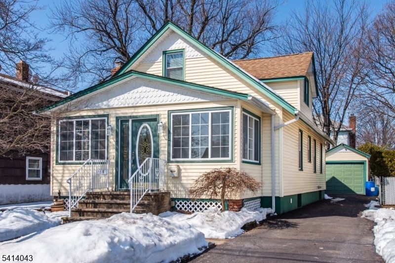 18 Johnson St, Clifton, NJ 07014 Main Photo