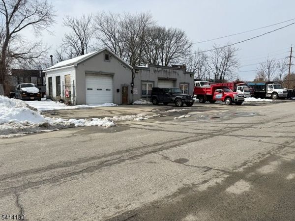 179 Old Turnpike Rd, Wayne, NJ 07470