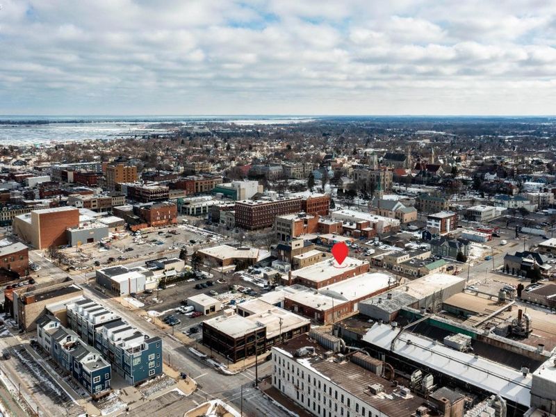 419 W Market Street, Sandusky, OH 44870 Photo 10