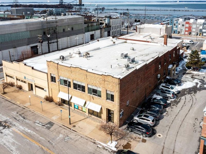 419 W Market Street, Sandusky, OH 44870 Photo 3