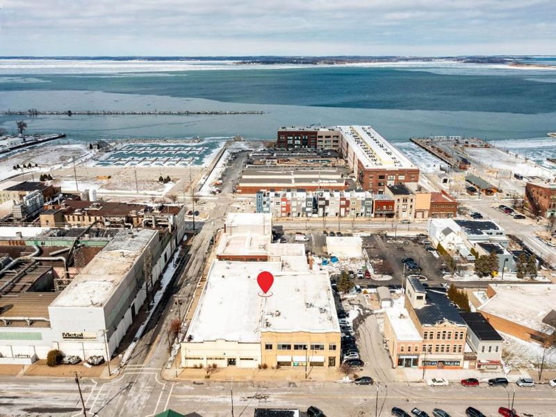 419 W Market Street, Sandusky, OH 44870 Photo 6