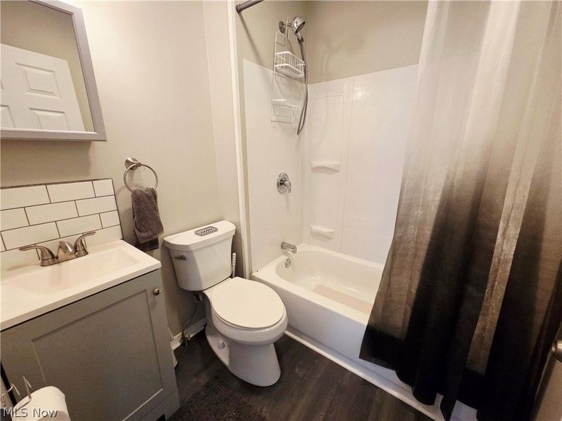 10415 Bernard Avenue , Cleveland, OH 44111 Photo 17