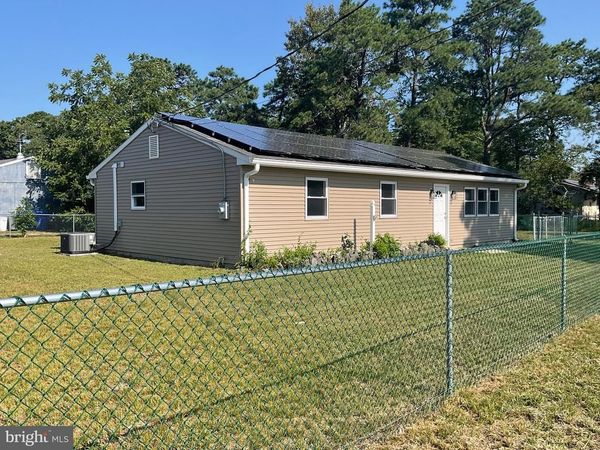 208 WICHITA TRAIL , BROWNS MILLS, NJ 08015