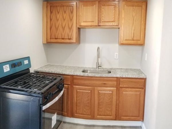 172 Centre Ave, Unit 3, Abington, MA 02351