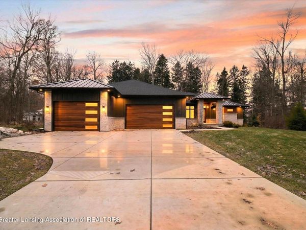 4339 River Glen Drive, Okemos, MI 48864