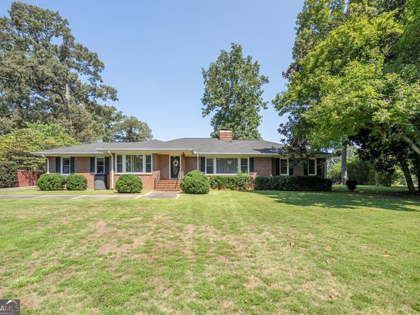 112 College Circle, Cedartown, GA 30125