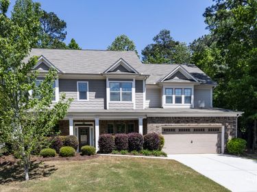 5645 Pleasant Woods Drive, Flowery Branch, GA 30542
