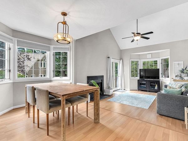 5 Weybridge Ln, Unit 5, Hopkinton, MA 01748