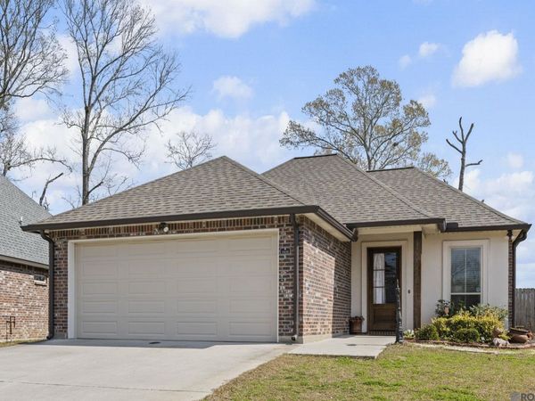 13120 Cedar Pointe Dr, St Francisville, LA 70775