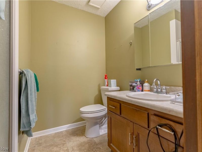 6167 Redford Road NW, North Canton, OH 44720 Photo 27