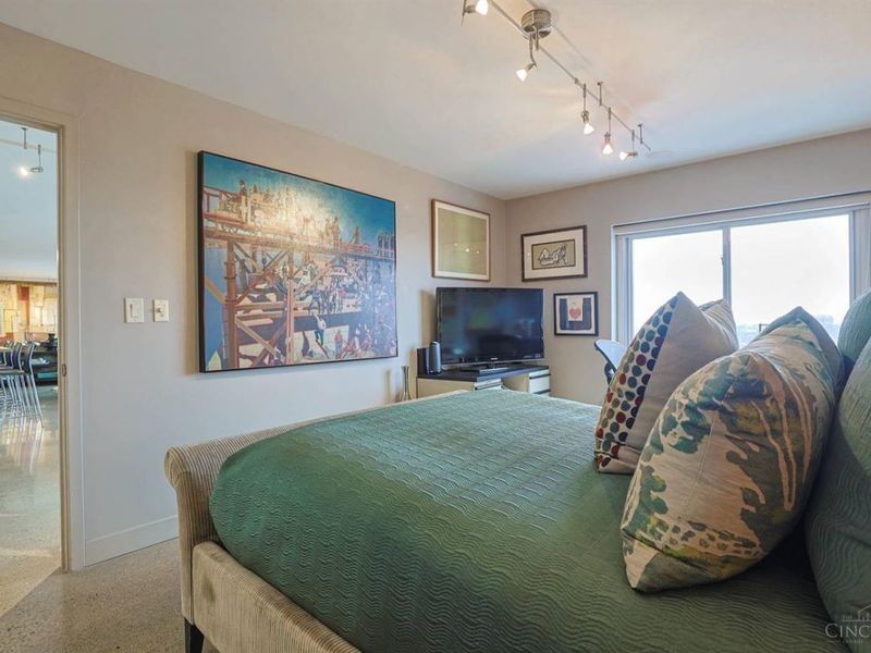 2200 Victory Parkway, Unit 2304, Cincinnati, OH 45206 Photo 17