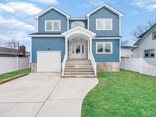 42 Williamson Street , East Rockaway, NY 11518