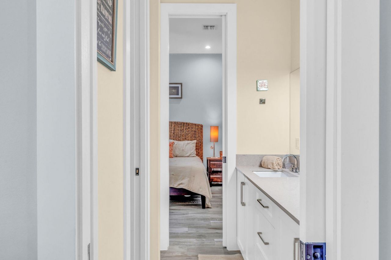 145 Venetian Drive, Islamorada, FL 33036 Photo