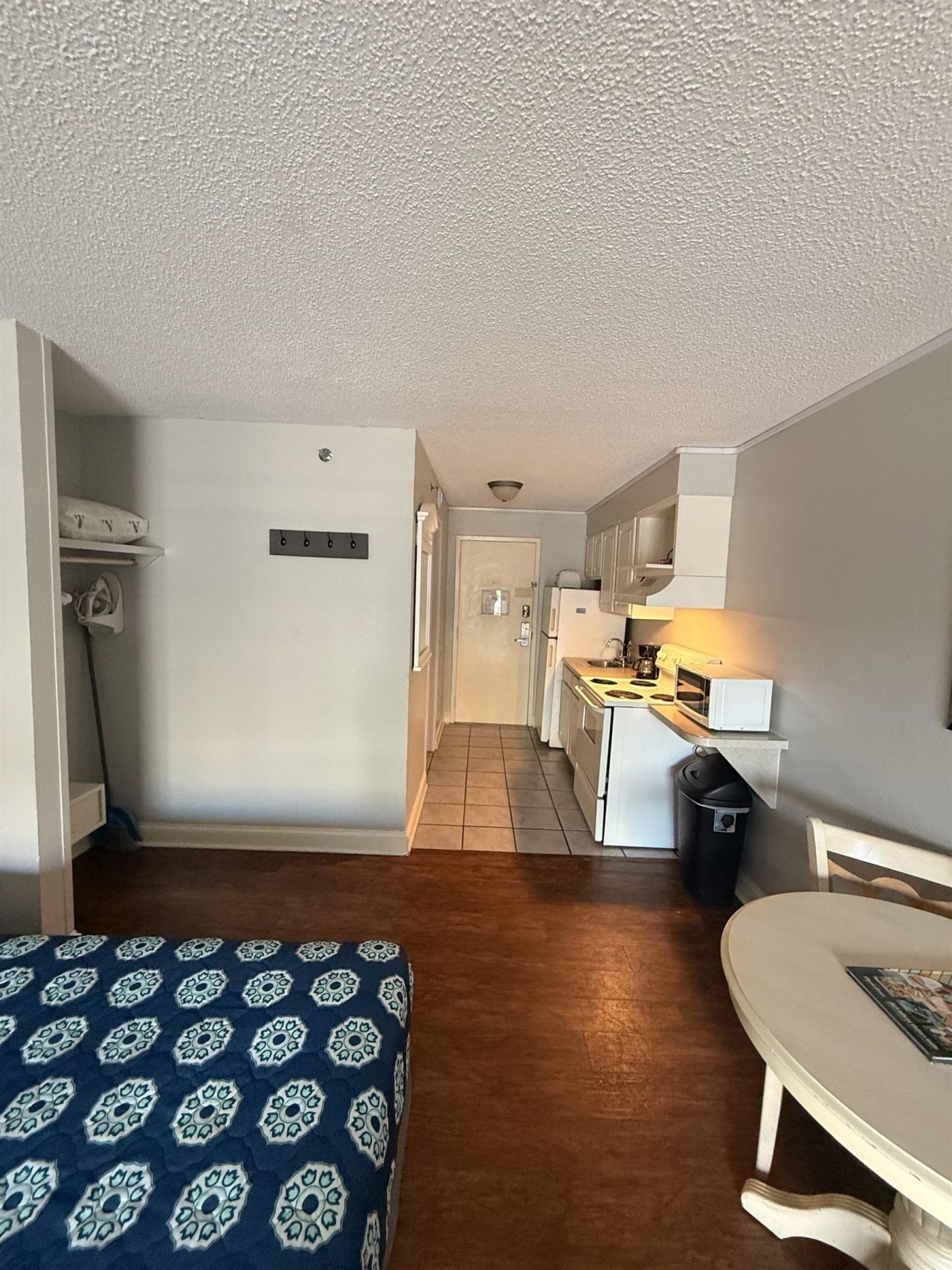 1207 S Ocean Blvd. Photo 9