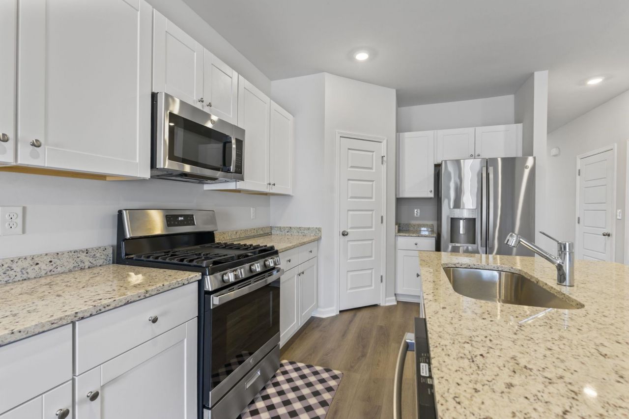 531 Harrison Mill St.  Photo 11