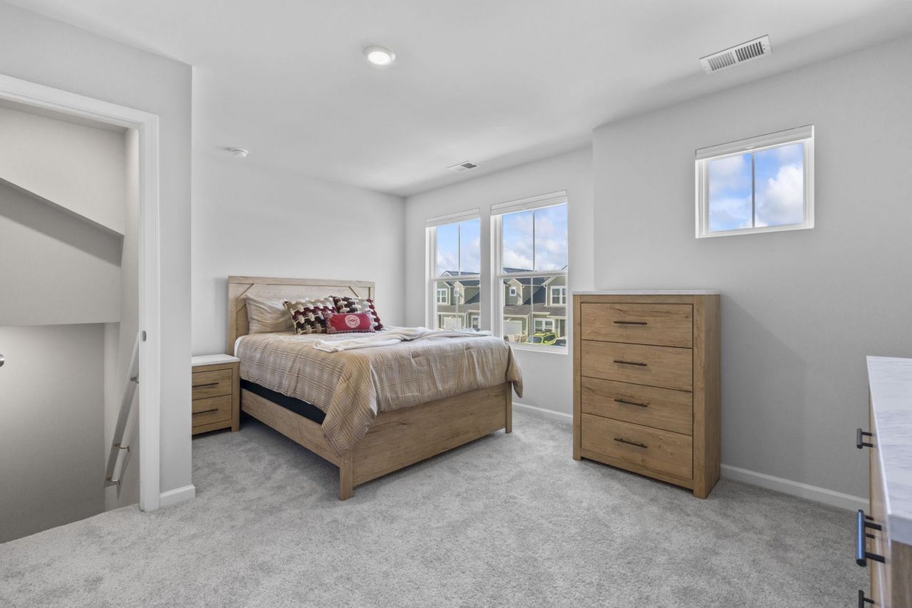 531 Harrison Mill St.  Photo 32