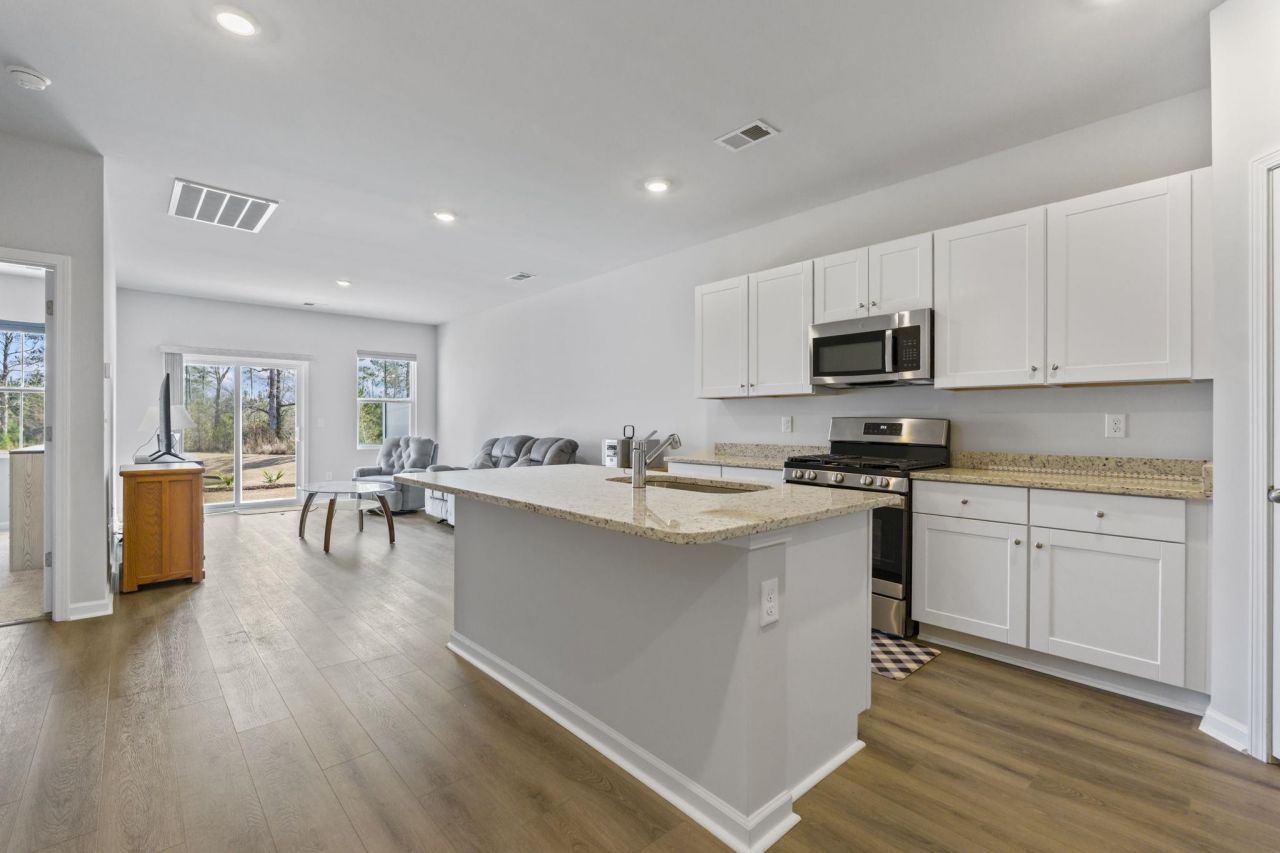 531 Harrison Mill St.  Photo 9