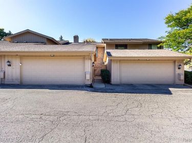 7134 Bridge Way, West Bloomfield Twp, MI 48322