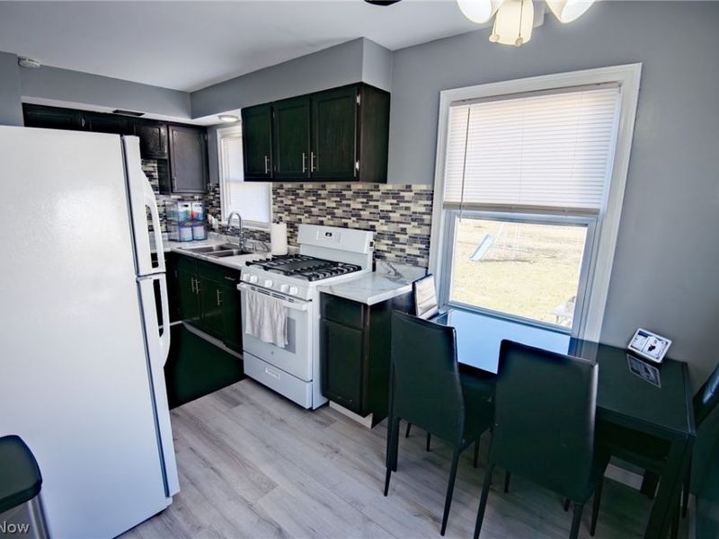 116 Dehoff Drive , Youngstown, OH 44515 Photo 7