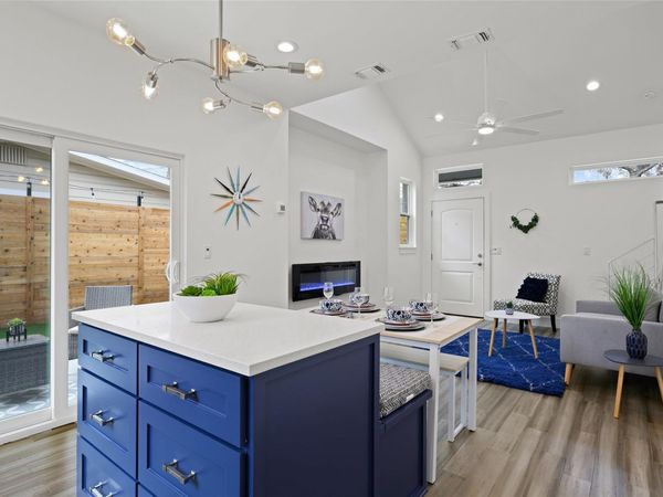 2102 E 2nd ST, Unit 2, Austin, TX 78702