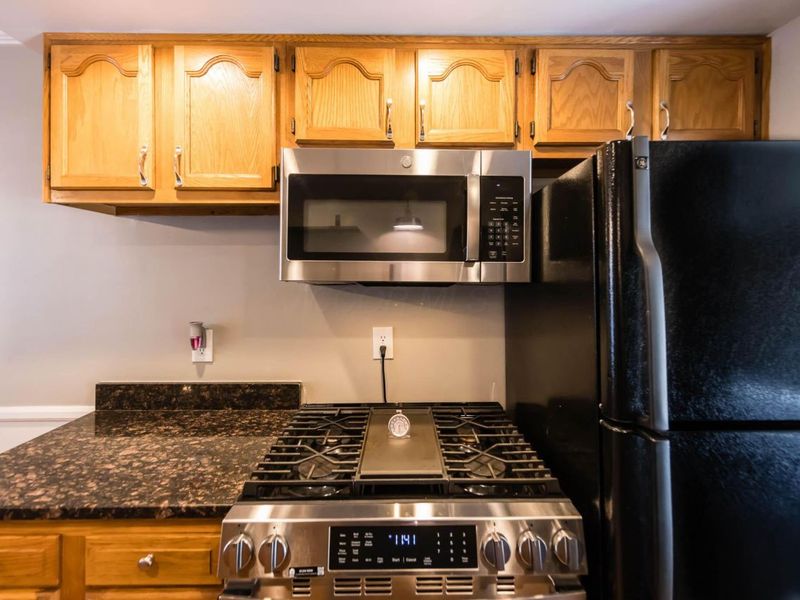 2559 Olde Hill Court S, Columbus, OH 43221 Photo 11