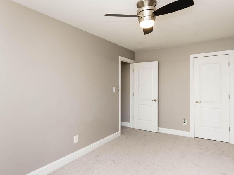 2559 Olde Hill Court S, Columbus, OH 43221 Photo 22