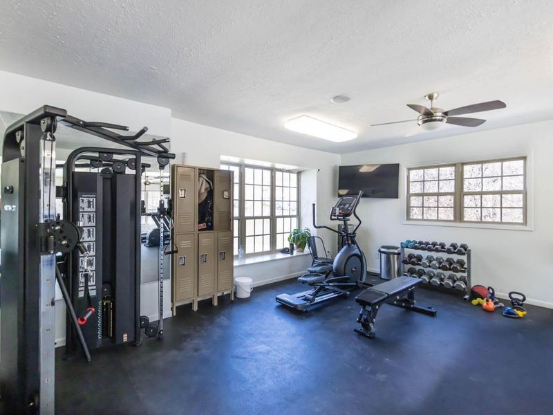 2559 Olde Hill Court S, Columbus, OH 43221 Photo 33