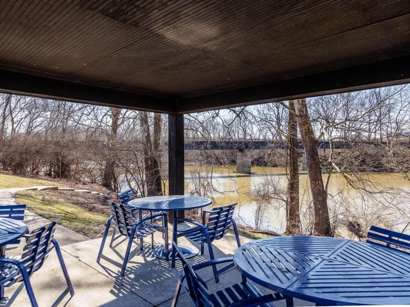 2559 Olde Hill Court S, Columbus, OH 43221 Photo 39