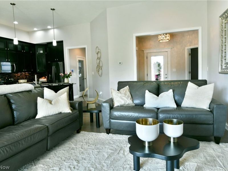 4885 Treeline Trail, New Middletown, OH 44442 Photo 13