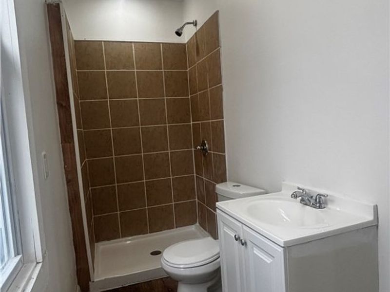 8413 Superior Avenue, Cleveland, OH 44103 Photo 16