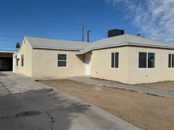800 Lillis Avenue , North Las Vegas, NV 89030