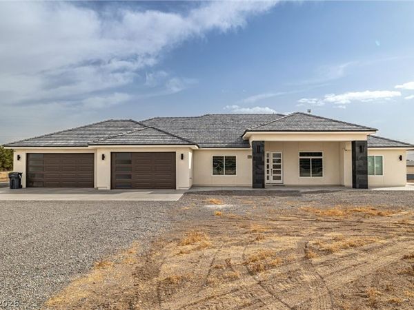 1601 W Calvada Boulevard , Pahrump, NV 89048