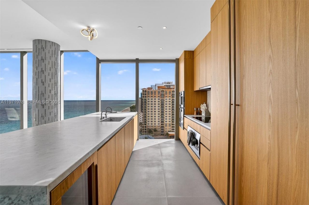 2000 S Ocean Dr , Unit 14B, Hallandale Beach, FL 33009 Photo