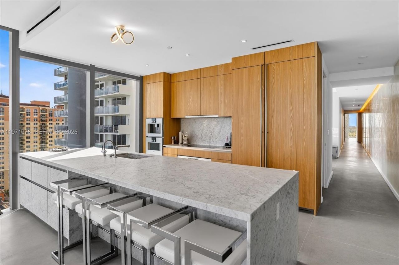 2000 S Ocean Dr , Unit 14B, Hallandale Beach, FL 33009 Photo