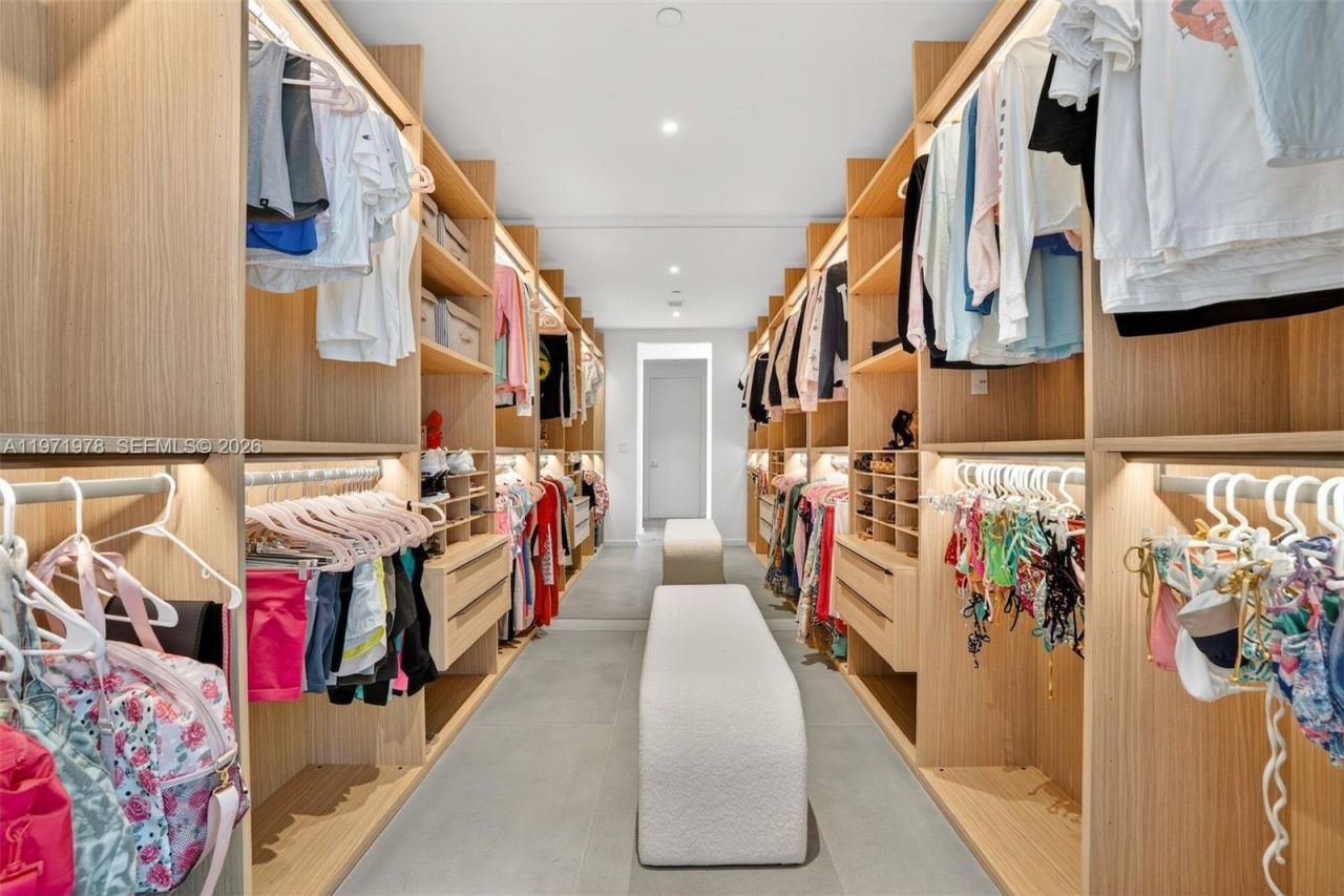 2000 S Ocean Dr , Unit 14B, Hallandale Beach, FL 33009 Photo