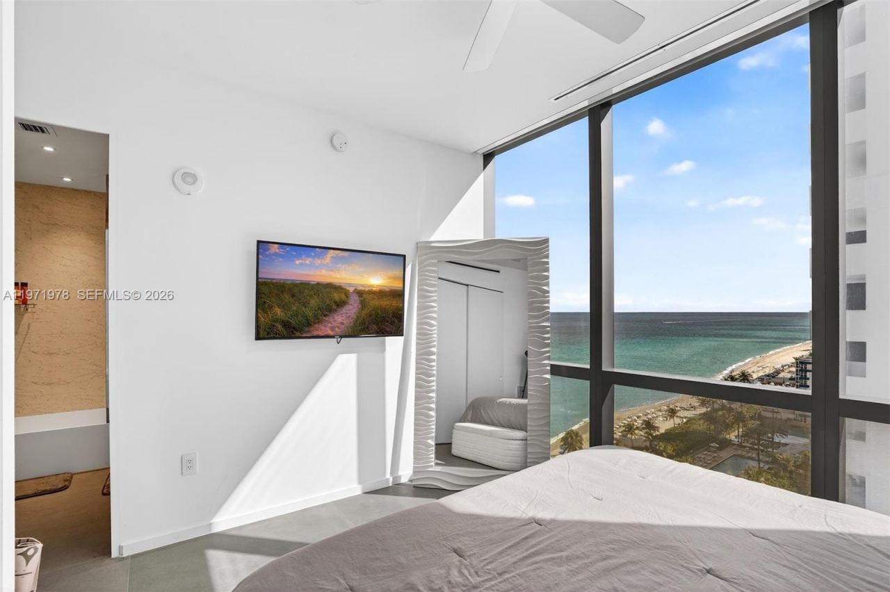 2000 S Ocean Dr , Unit 14B, Hallandale Beach, FL 33009 Photo