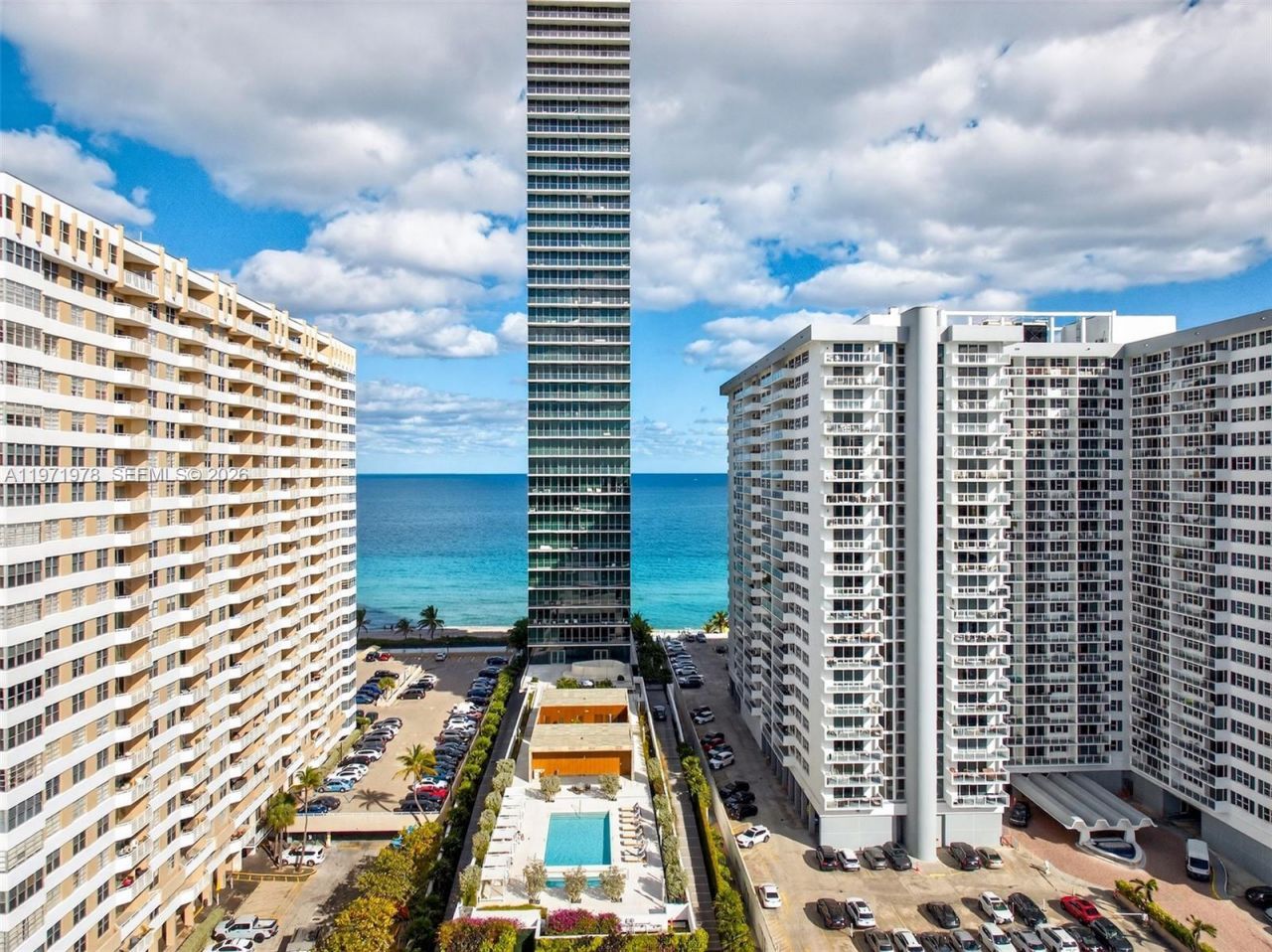 2000 S Ocean Dr , Unit 14B, Hallandale Beach, FL 33009 Photo
