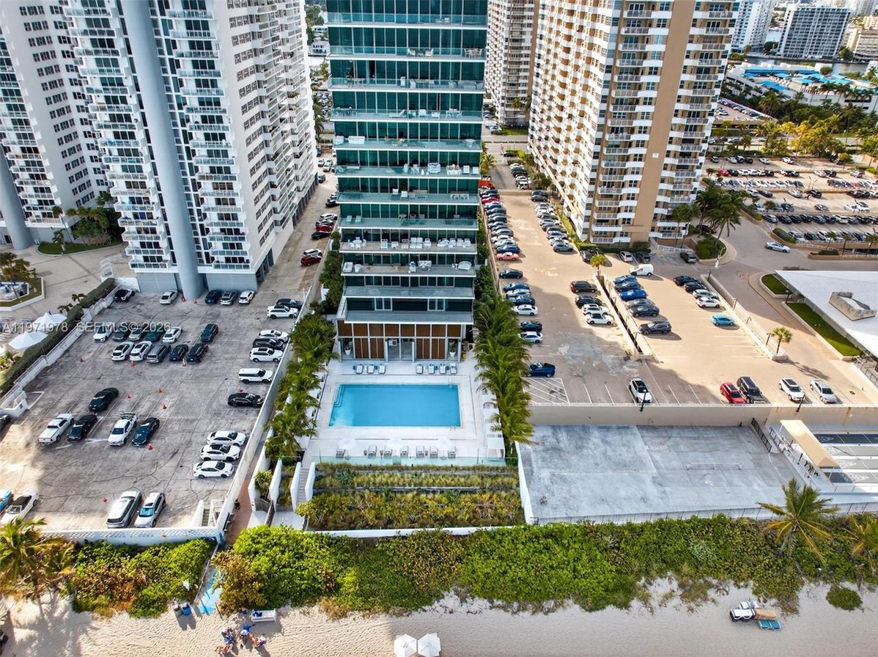 2000 S Ocean Dr , Unit 14B, Hallandale Beach, FL 33009 Photo