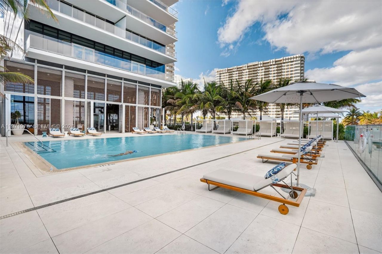 2000 S Ocean Dr , Unit 14B, Hallandale Beach, FL 33009 Photo