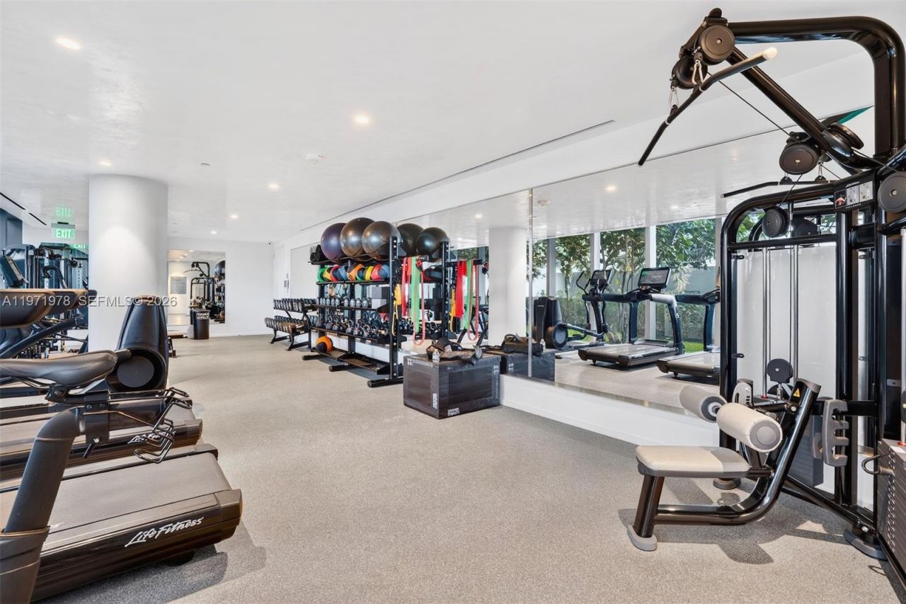 2000 S Ocean Dr , Unit 14B, Hallandale Beach, FL 33009 Photo