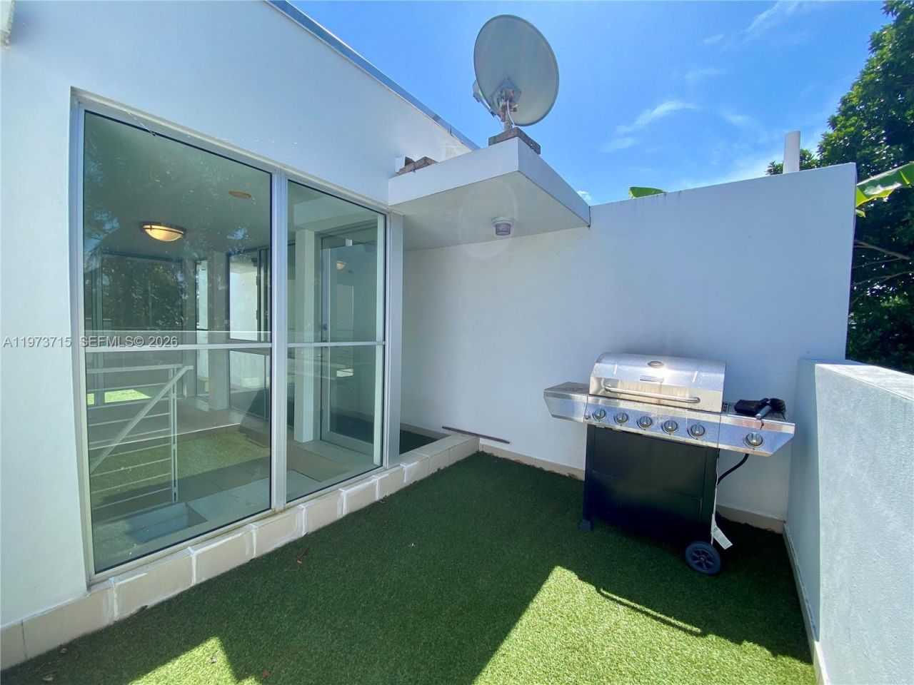 1600 Michigan Ave, Unit 8, Miami Beach, FL 33139 Photo