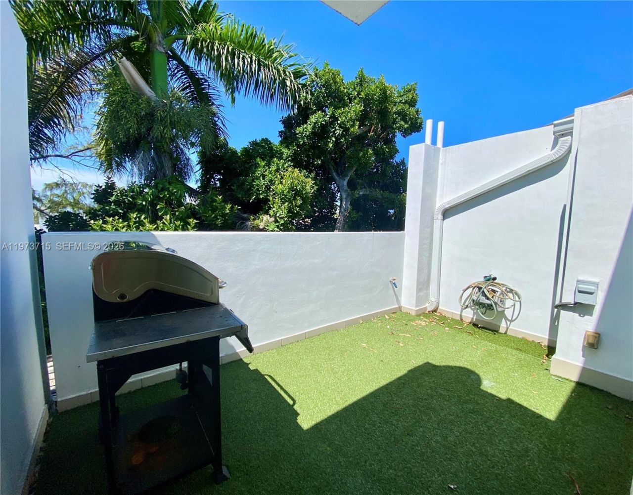 1600 Michigan Ave, Unit 8, Miami Beach, FL 33139 Photo