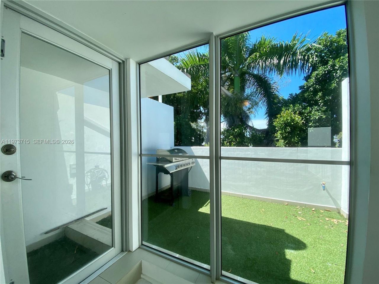 1600 Michigan Ave, Unit 8, Miami Beach, FL 33139 Photo
