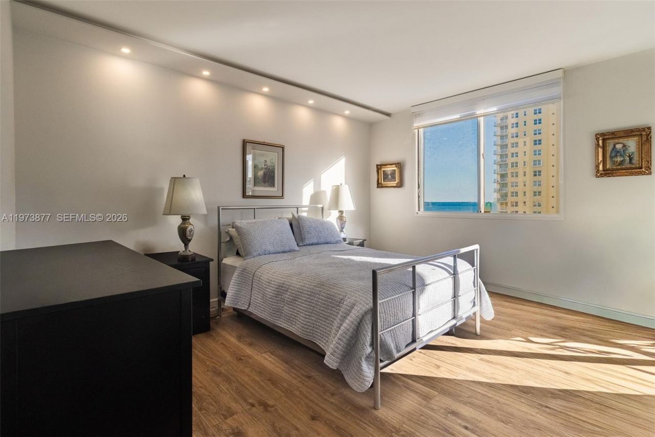 520 Brickell Key Dr , Unit A1007, Miami, FL 33131 Photo