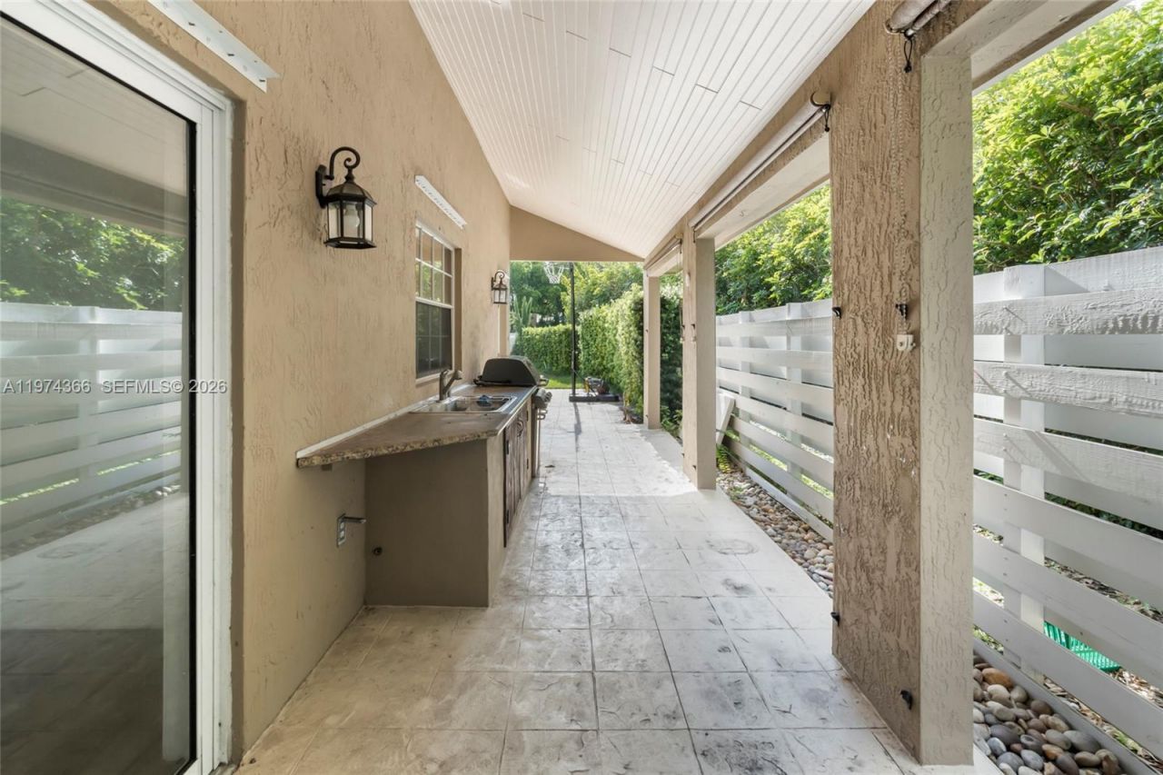 13870 SW 151st Ln, Miami, FL 33186 Photo